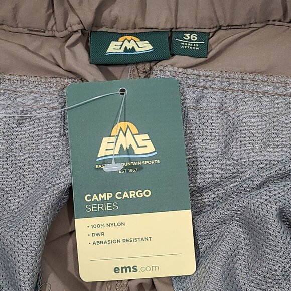 EMS Camp Cargo 10" Bermuda Shorts Fossil Men's Size 36 NWT Small Spot On Back - Picture 3 of 9